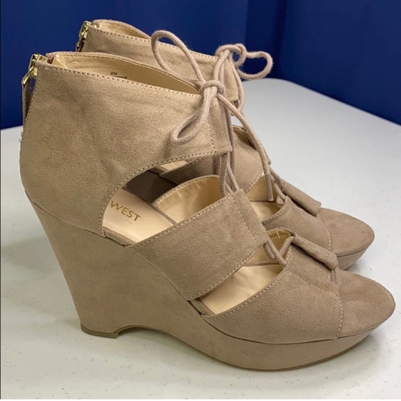 Nine West High Heel Wedge - Picture 4 of 9